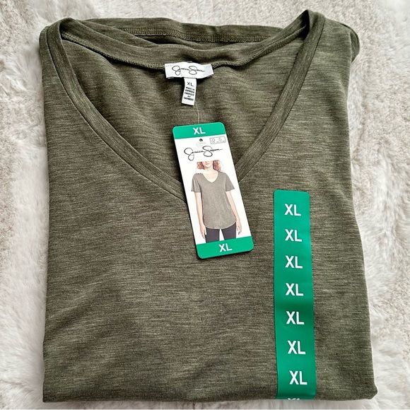 Jessica Simpson Ladies' V-Neck Knit Top (Green X-Large) - Picture 6 of 8
